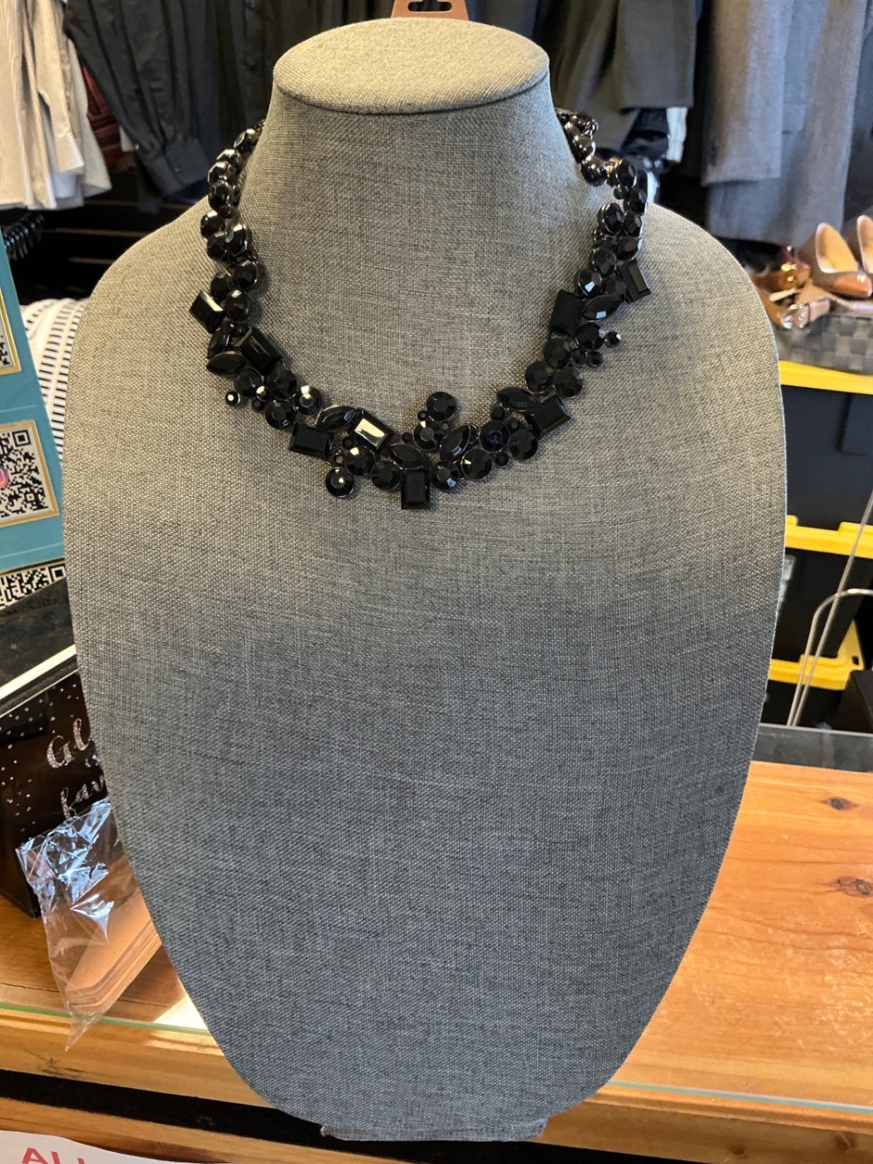 Necklace - Black -