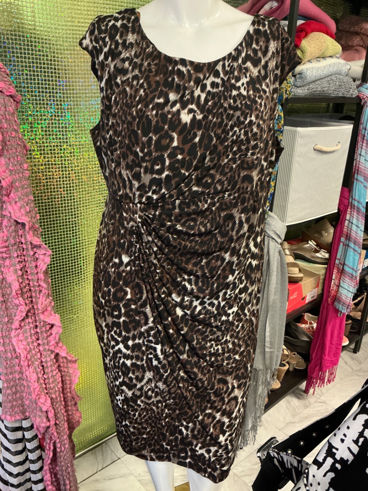 Connected Woman Dress - Brown and black leopard print - 20W