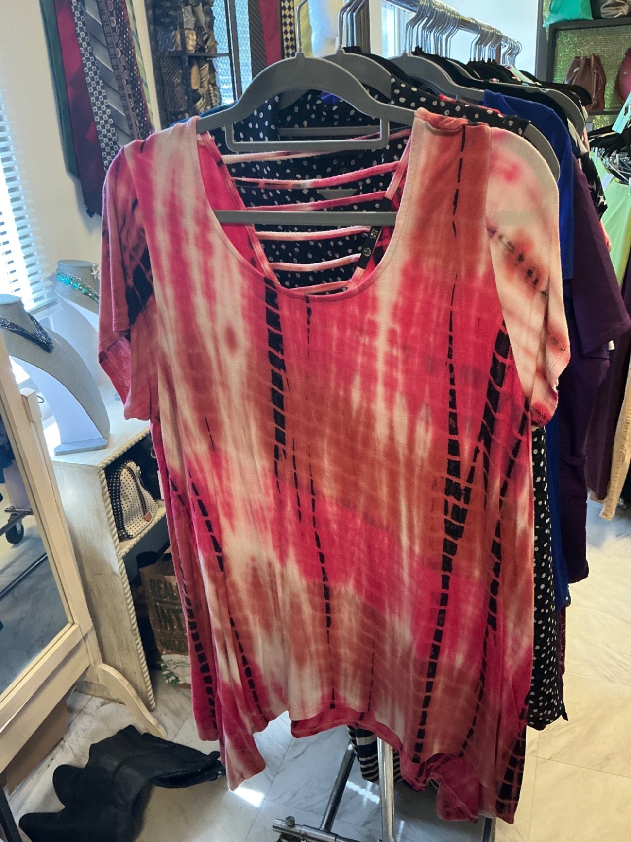 Coin 1804 Sleeveless Top - Pink and Beige Tie-Dye with Black Patterns -
