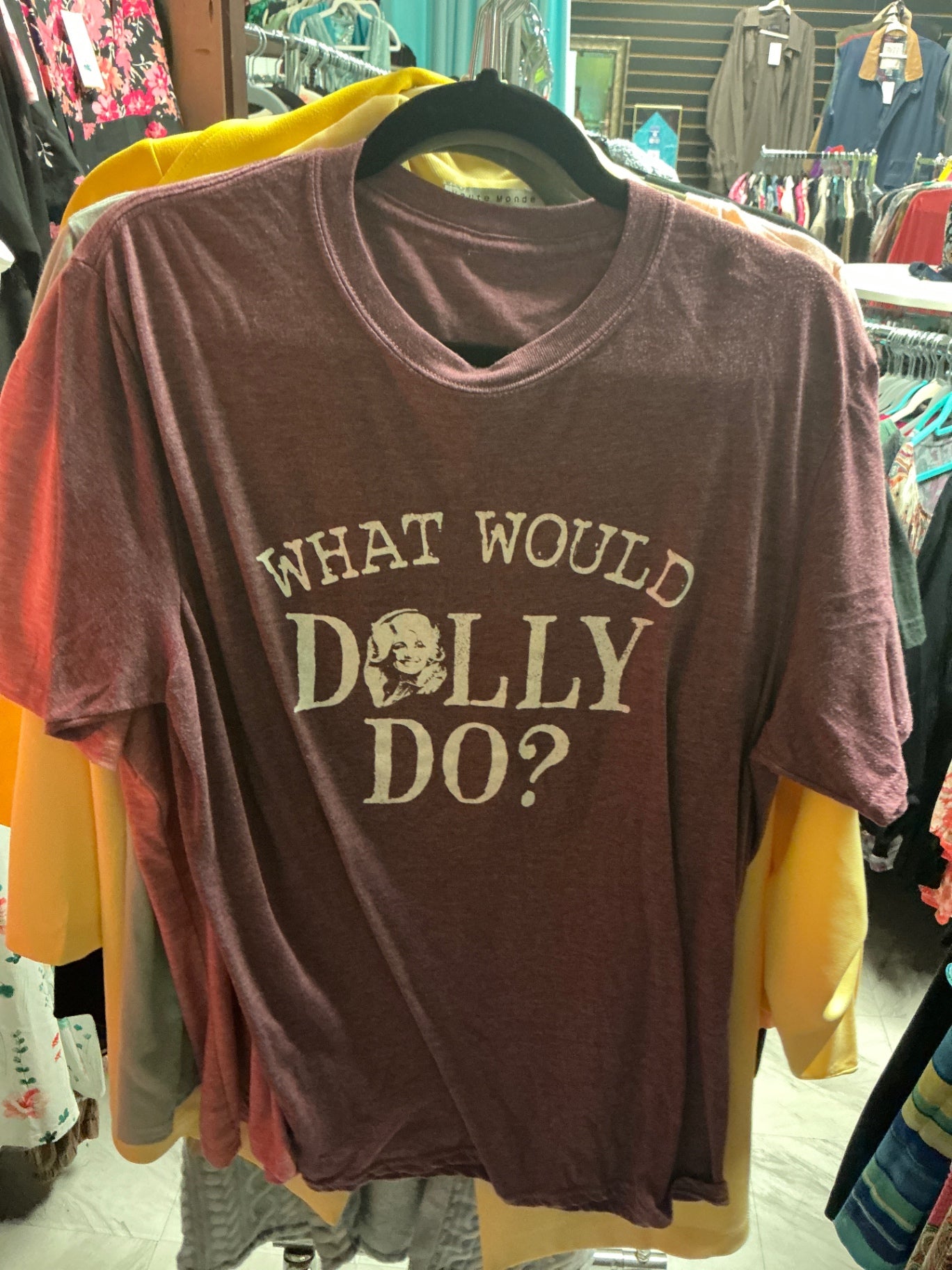 T-Shirt - Maroon -