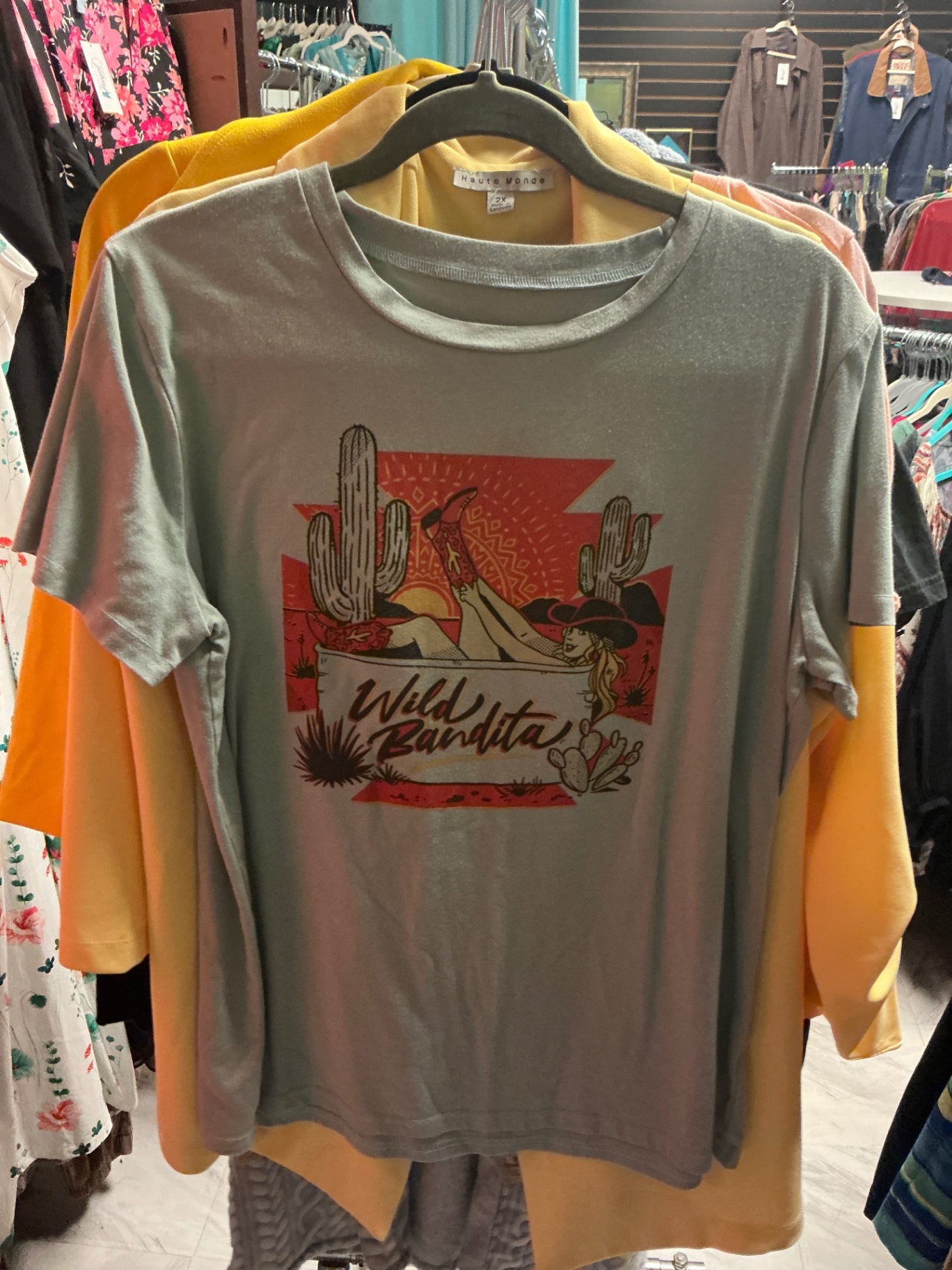 T-Shirt - Gray with red and black graphic -