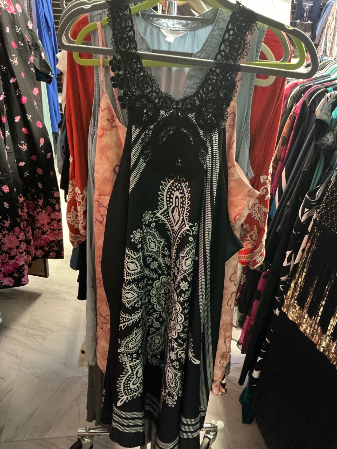 Dress - Black and white -
