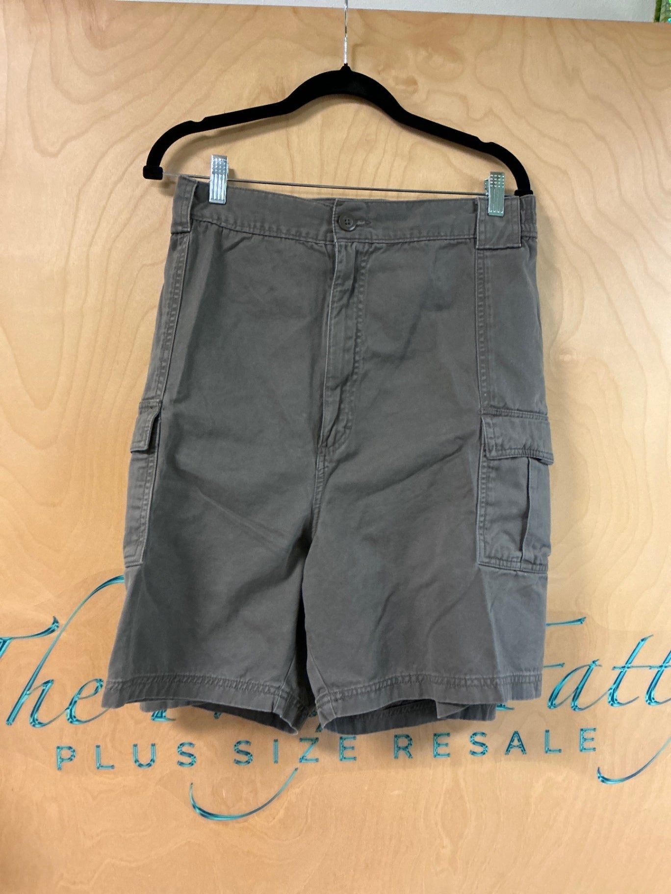 Roundtree & Yorke Cargo Shorts - Gray - 54W