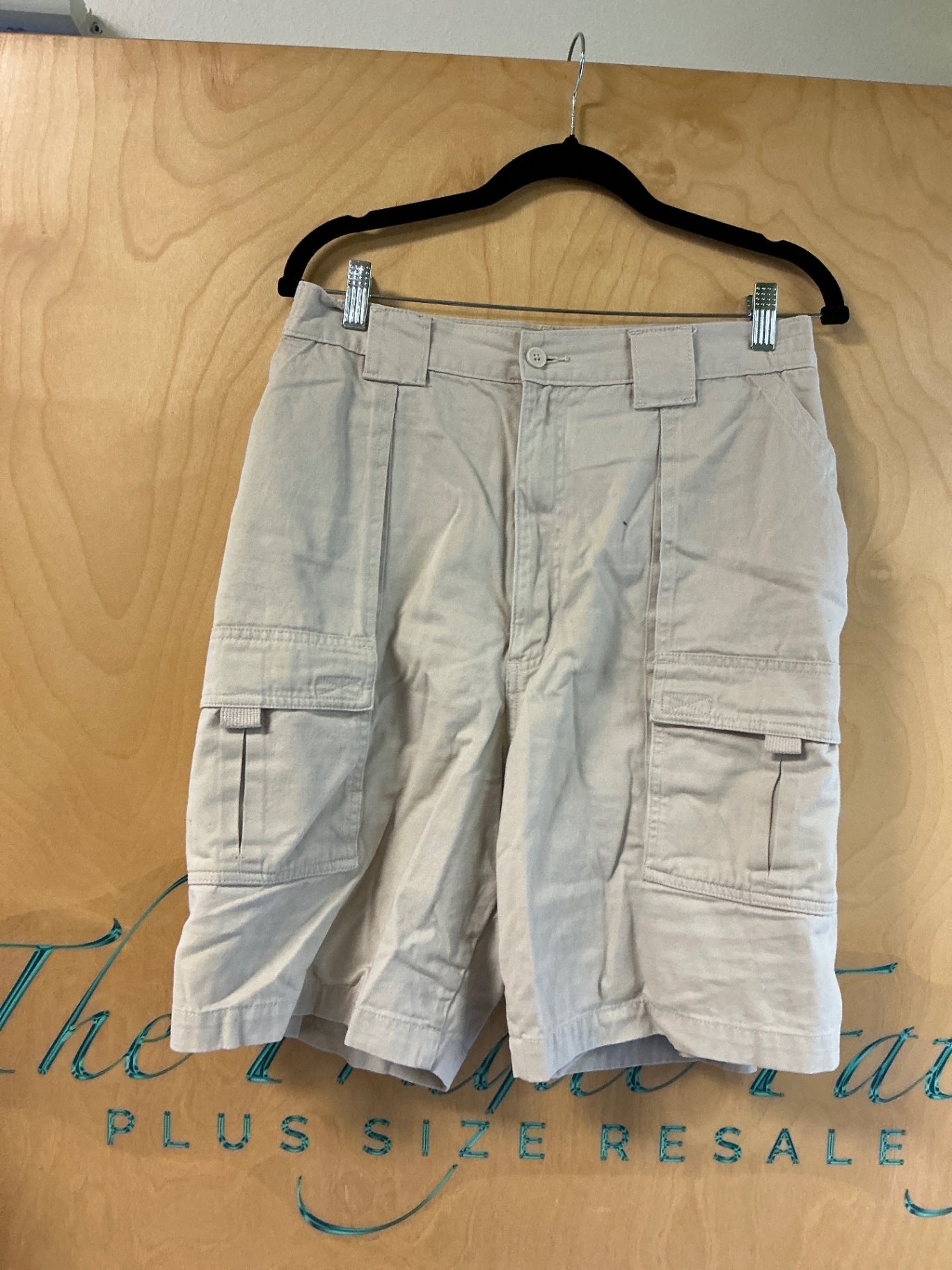St. John's Bay Cargo Shorts - Beige - 48