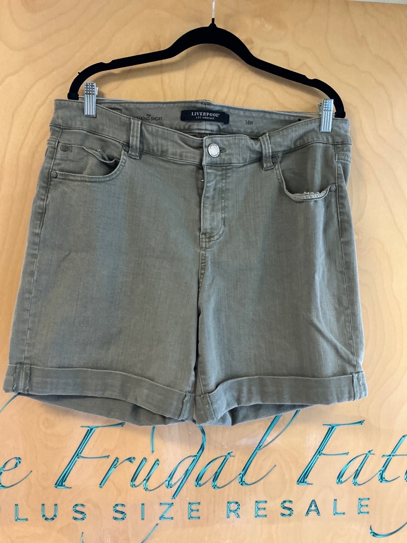 Liverpool Shorts - Olive - 16W