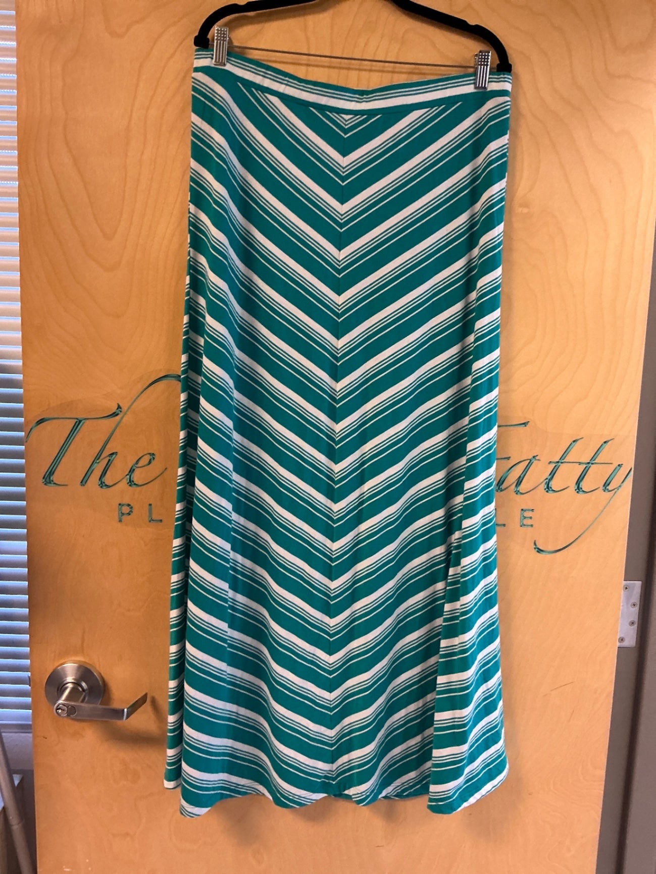 Mix & Co Maxi Skirt - Teal and white - XL