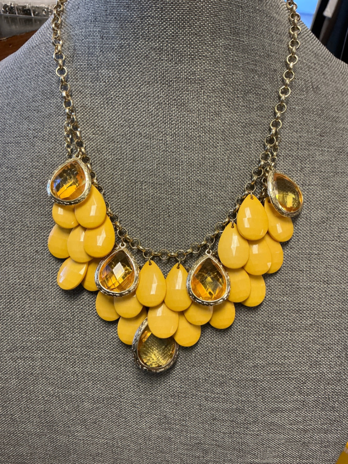 Necklace - Yellow and Gold -