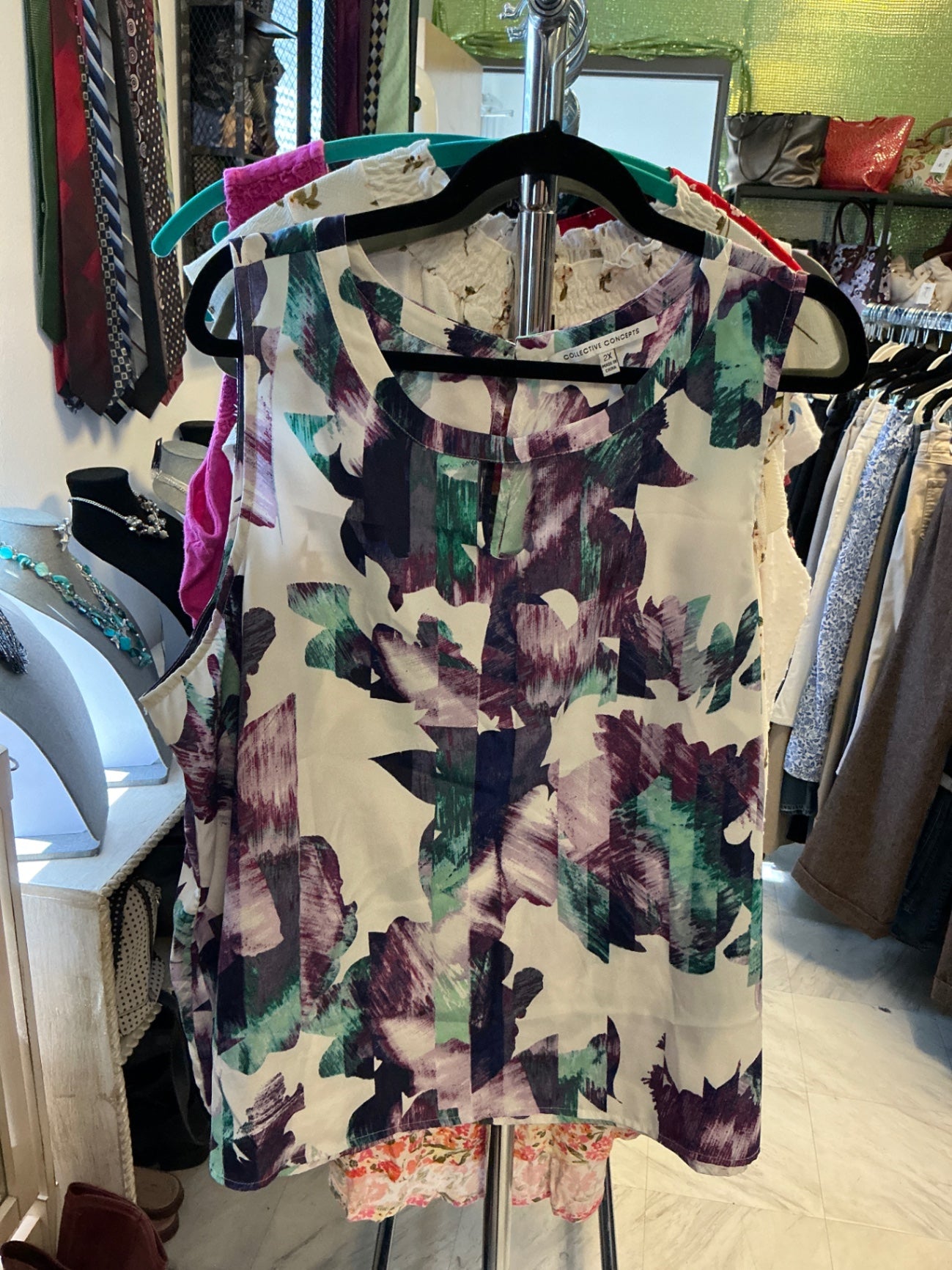 Collective Concepts Sleeveless Blouse - Multicolored - 2X