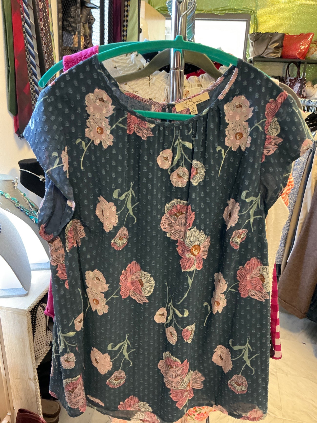 Les Derais Blouse - Dark Blue with Pink and Cream Floral Pattern - 1X