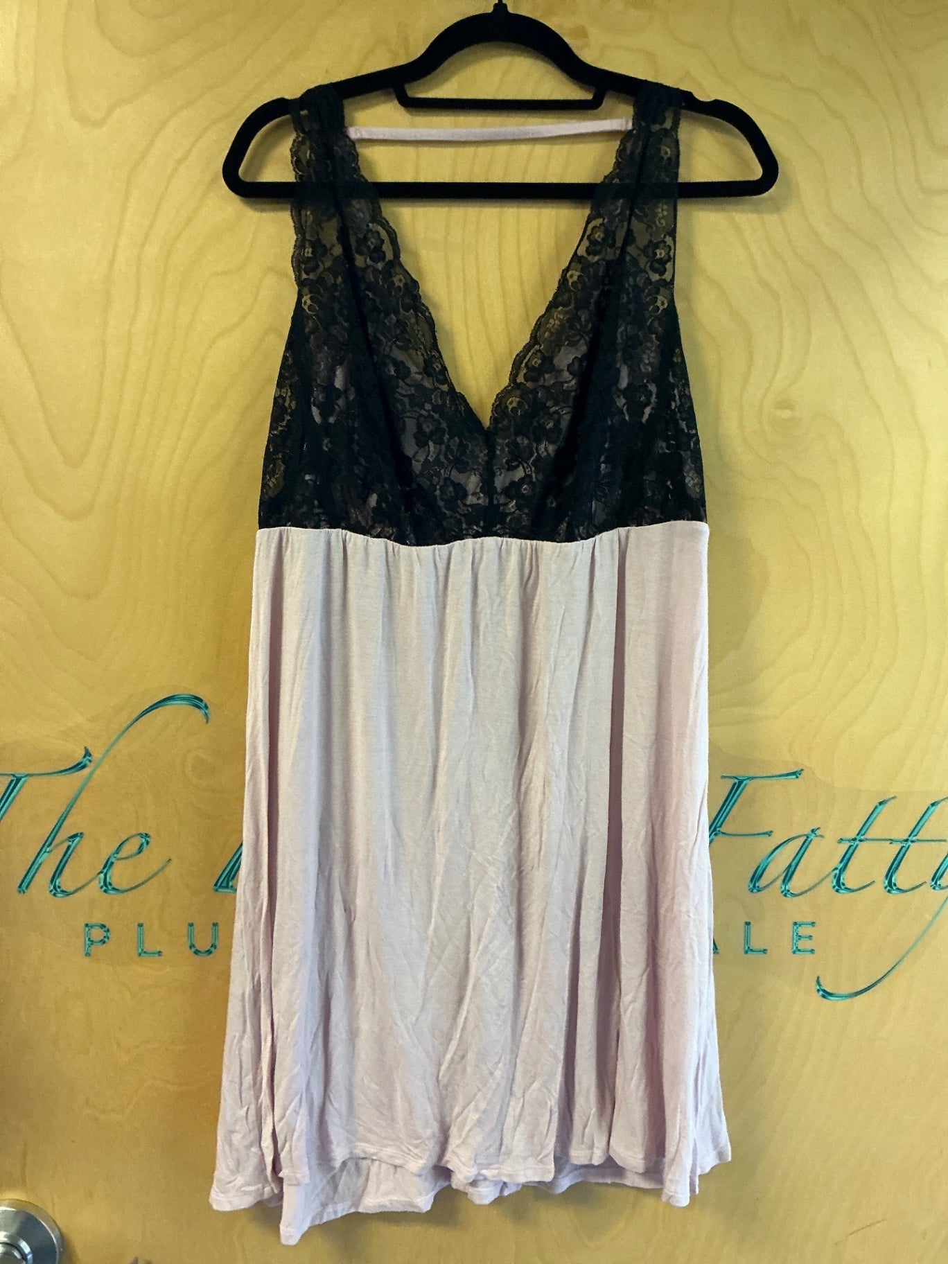 Cacique Nightgown - Pink and Black - 18/20