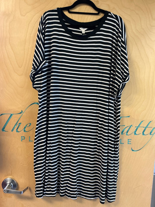 Terra & Sky Dress - Black and White - 3X