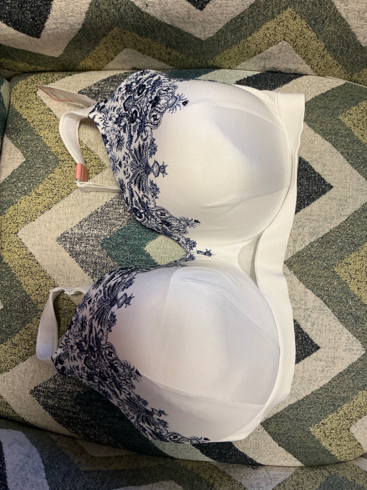 Lane Bryant Cacique Lightly Lined Full Coverage Bra - White with Blue Patterns - 42G NWT