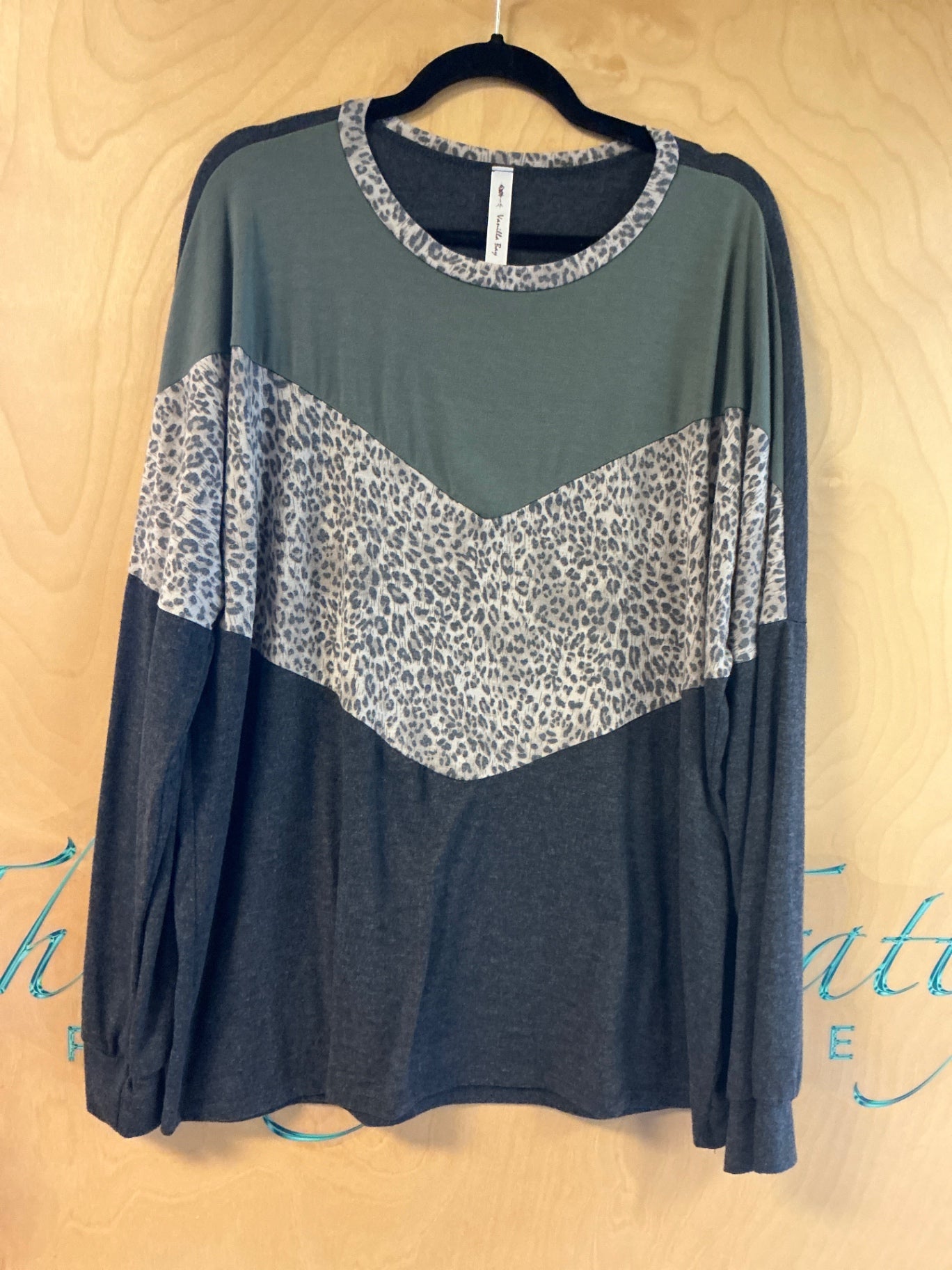 Vanilla Bay Long Sleeve T-Shirt - Green and gray - 1X