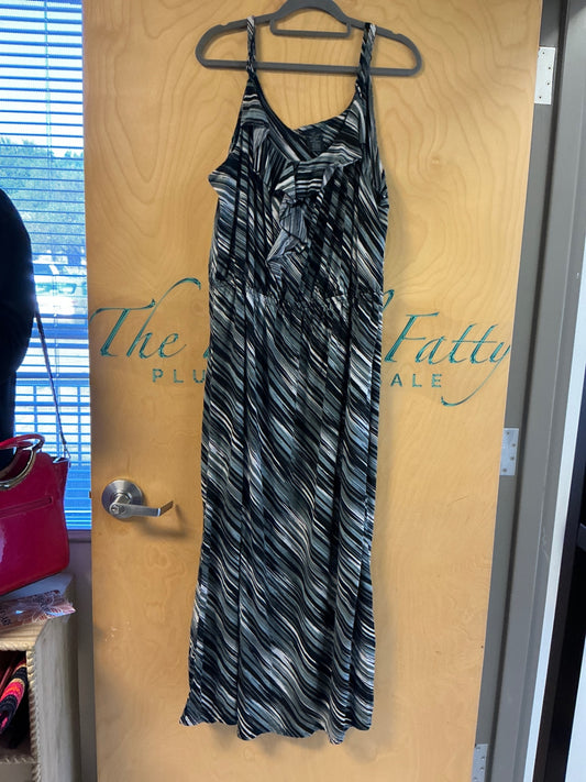 Faded Glory Dress - Black, White, Grey - 26/28