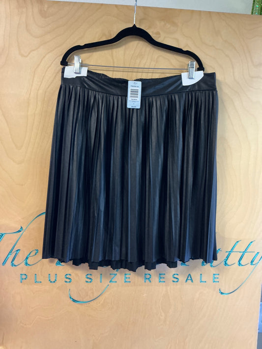 Torrid Pleated Pleather Skirt - Black - 3 NWT