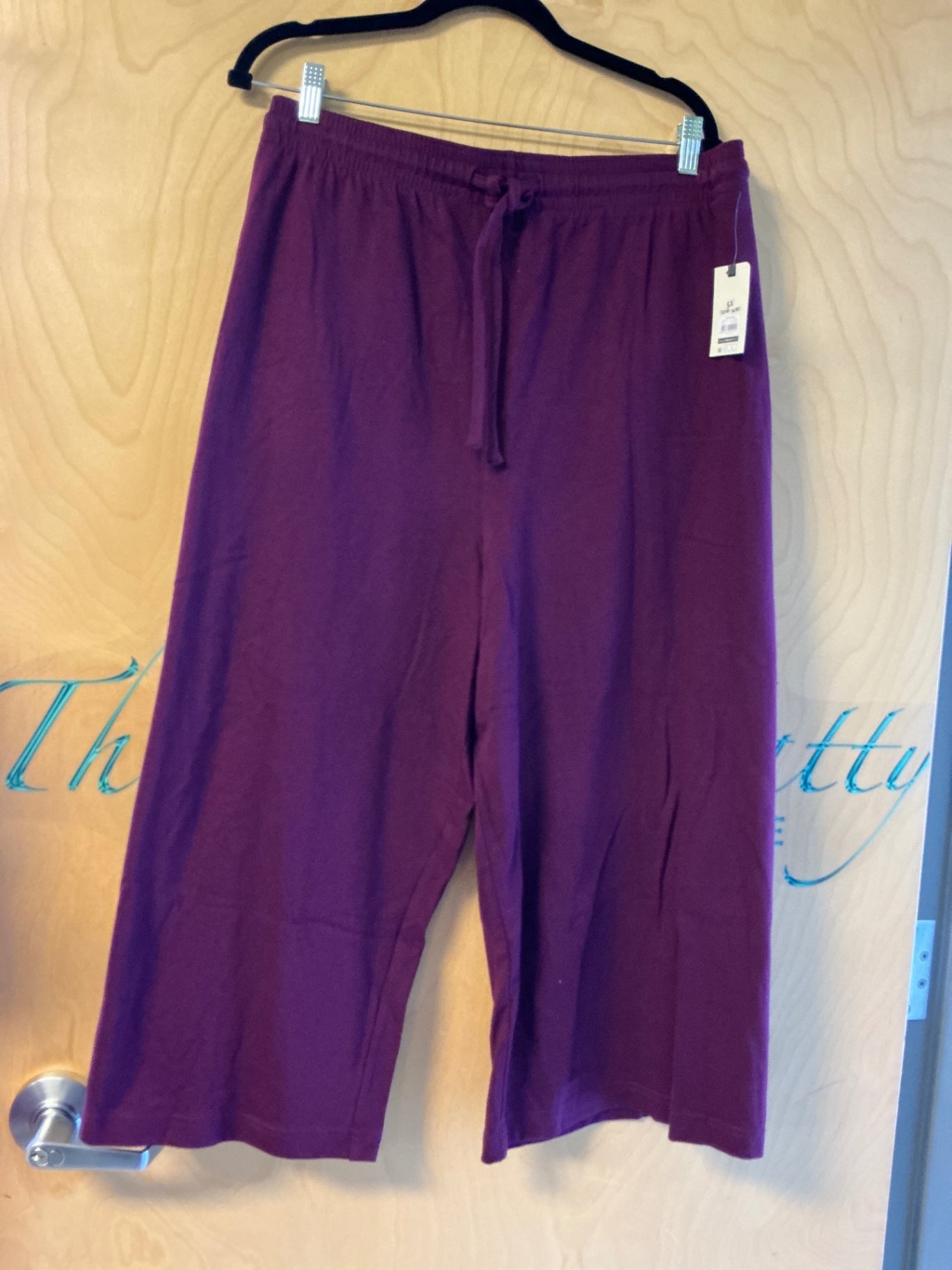 Terra & Sky Lounge Capris - Maroon - 5X 32/34