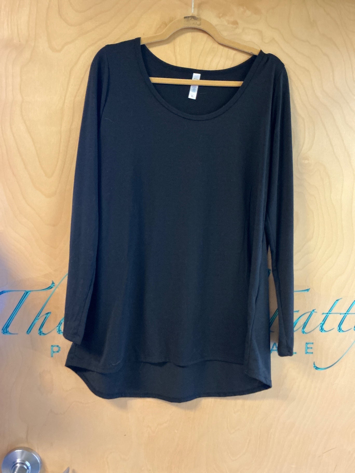 LuLaRoe Long Sleeve T-Shirt - Black - XL NWOT