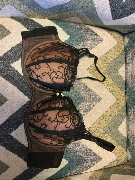 Hips & Curves Bra - Black - 42B