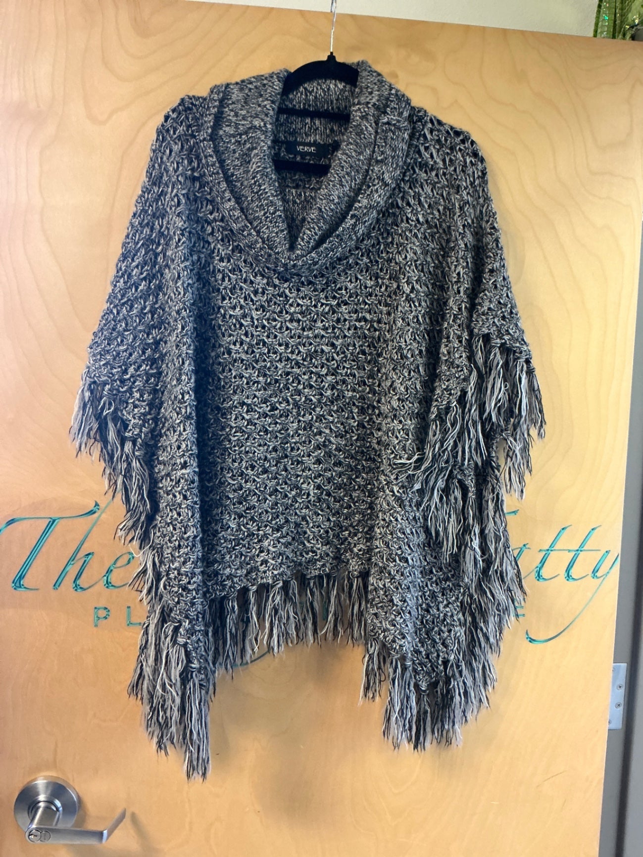 VERVE Poncho - Multicolor (Black, White, Gray) - XL